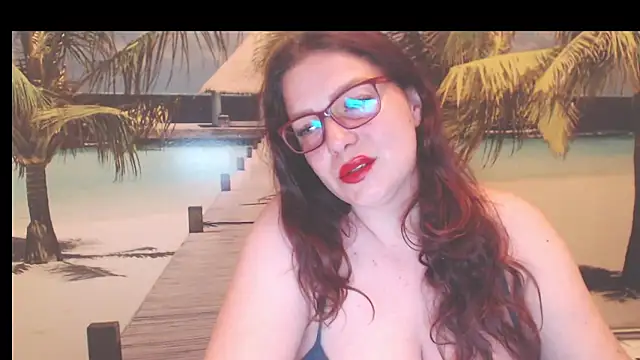 Snapshot of Queen__Natasha chatting on 06/18/26, 09:30 Queen Natasha online show from 06/18/26, 09:30