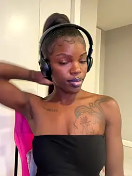 wishwashhy22 online show from 09/28/25, 05:46