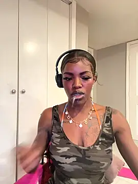 wishwashhy22 online show from 10/11/25, 07:18