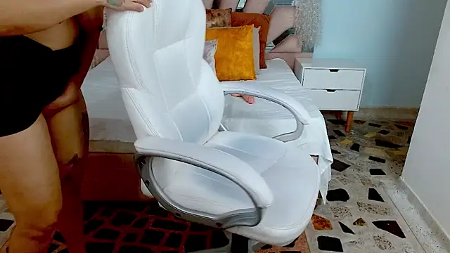 Snapshot of sophia_hadid chatting on 12/26/24, 09:58 sophia hadid online show from 12/26/24, 09:58