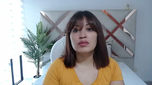 Snapshot of sophia_hadid chatting on 03/22/25, 03:09 sophia hadid online show from 03/22/25, 03:09