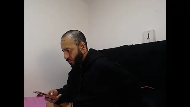 Snapshot of nika_1312 chatting on 01/08/26, 05:21 nika 1312 online show from 01/08/26, 05:21