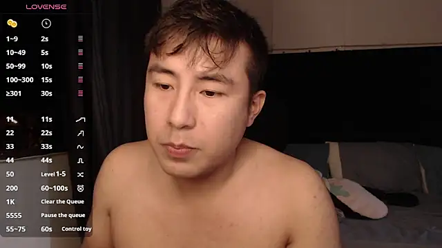 andrewmhilton  online show from 10/27/25, 05:44