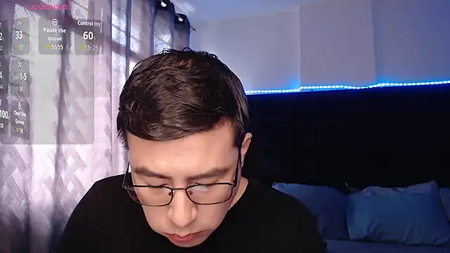 andrewmhilton  online show from 05/04/26, 04:58