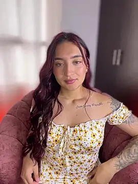 Snapshot of _Tammyy chatting on 02/14/26, 02:03 Tammyy online show from 02/14/26, 02:03