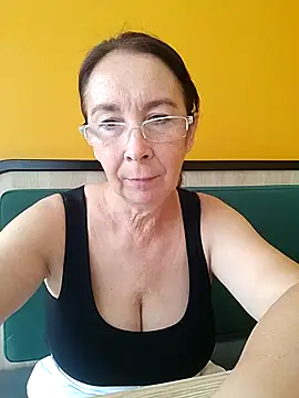 Snapshot of Celine_Faer1 chatting on 07/21/26, 02:36 Celine Faer1 online show from 07/21/26, 02:36