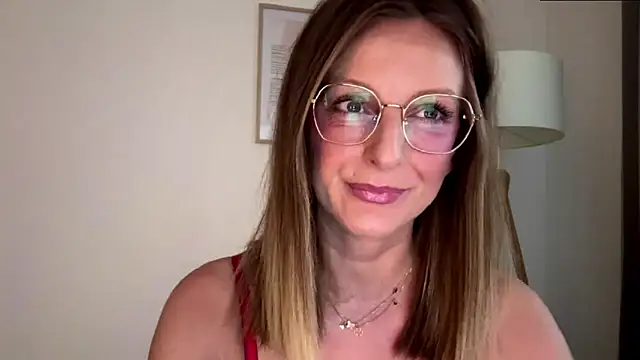 Snapshot of HornyJudith chatting on 02/10/26, 07:01 HornyJudith online show from 02/10/26, 07:01