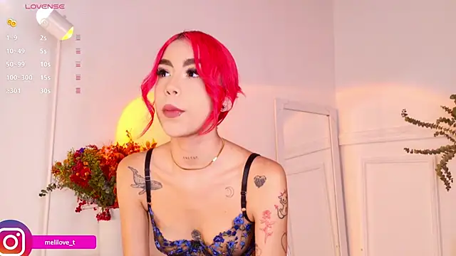 Snapshot of Mely-taylor chatting on 02/06/25, 09:06 Mely-taylor online show from 02/06/25, 09:06