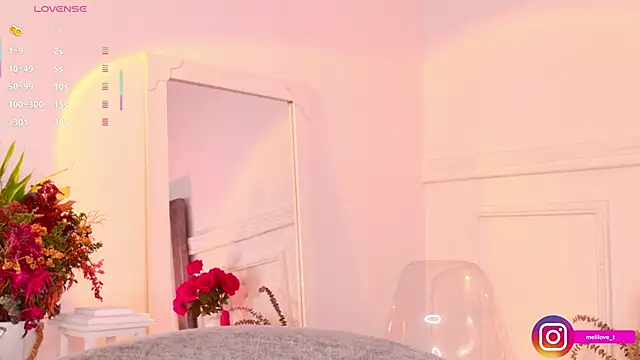 Snapshot of Mely-taylor chatting on 10/01/25, 09:10 Mely-taylor online show from 10/01/25, 09:10