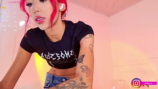 Snapshot of Mely-taylor chatting on 11/02/25, 11:07 Mely-taylor online show from 11/02/25, 11:07