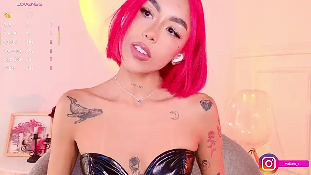 Snapshot of Mely-taylor chatting on 11/21/25, 09:13 Mely-taylor online show from 11/21/25, 09:13