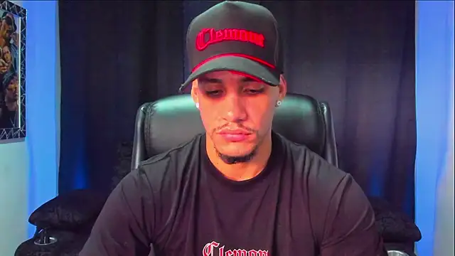 jhonnysnow17 online show from 11/30/25, 09:41