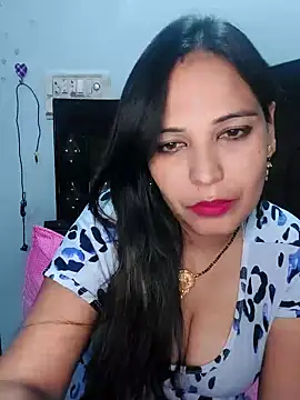 Snapshot of Poojabhabi101 chatting on 12/02/24, 05:04 Poojabhabi101 online show from 12/02/24, 05:04