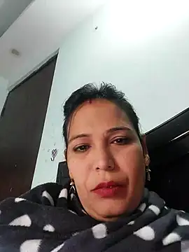 Snapshot of Poojabhabi101 chatting on 12/21/24, 07:45 Poojabhabi101 online show from 12/21/24, 07:45