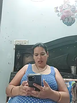 Poojabhabi101 online show from 06/01/26, 05:53