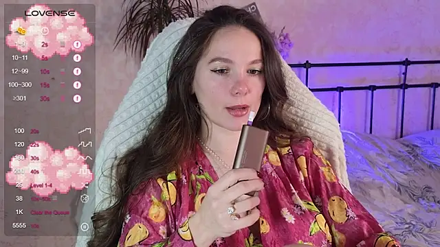 lil luna x online show from 04/28/26, 11:04