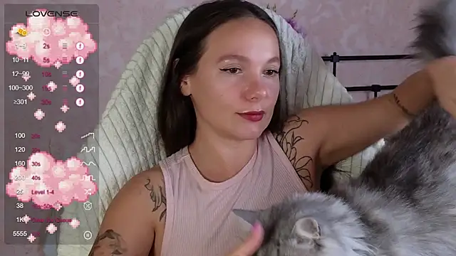 lil luna x online show from 06/14/26, 01:35