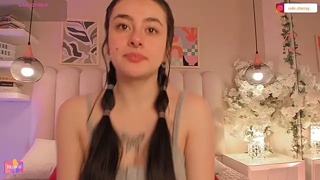 cute  cherry  online show from 10/24/25, 08:16