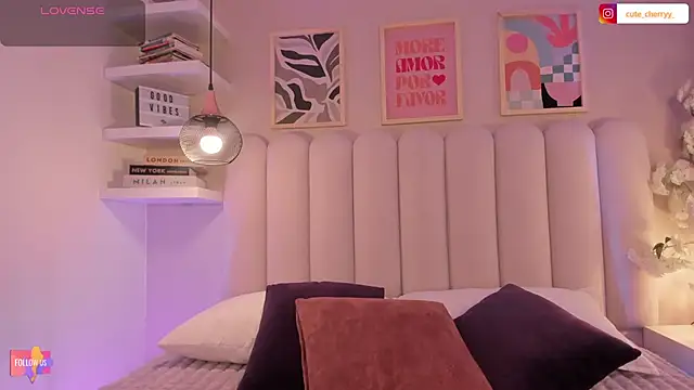 cute  cherry  online show from 10/30/25, 08:31