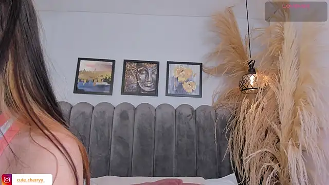 cute  cherry  online show from 06/25/26, 08:24