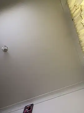 Aluna sweet online show from 10/18/25, 07:25