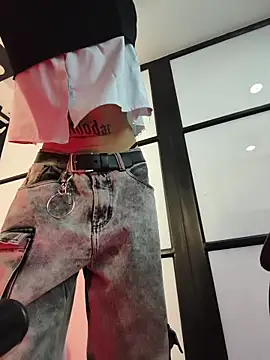 mal x online show from 12/21/25, 05:58