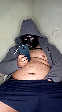 Snapshot of Kidding_Road chatting on 10/11/25, 04:12 Kidding Road online show from 10/11/25, 04:12