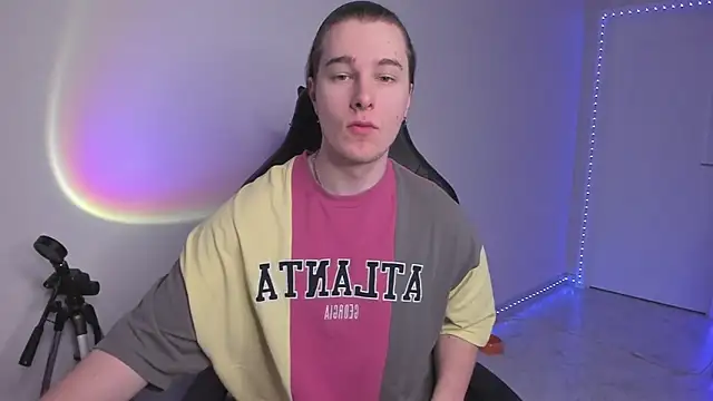 Vincent Strong online show from 02/13/25, 07:45