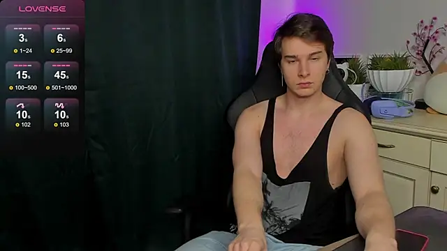 Vincent Strong online show from 09/26/25, 12:09