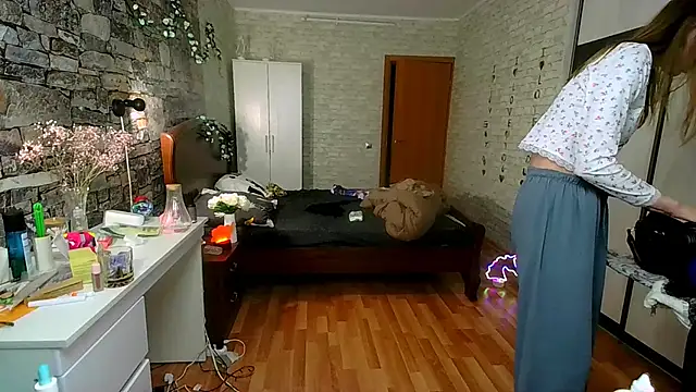 Snapshot of __Aphrodita__wow__ chatting on 04/10/26, 02:55 Aphrodita wow online show from 04/10/26, 02:55