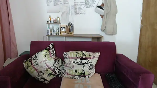 Snapshot of Nathacha chatting on 12/07/24, 01:58 Nathacha online show from 12/07/24, 01:58