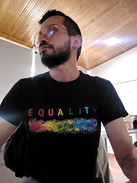 Snapshot of Andres_ramsey chatting on 10/07/25, 02:25 Andres ramsey online show from 10/07/25, 02:25