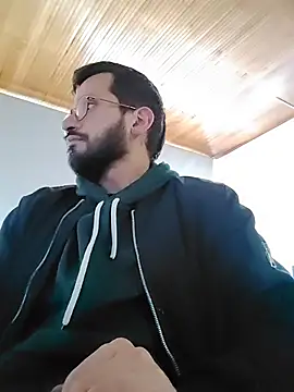 Snapshot of Andres_ramsey chatting on 10/30/25, 06:52 Andres ramsey online show from 10/30/25, 06:52