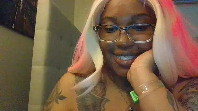 Snapshot of ShaBrimDaPornstar chatting on 03/18/26, 11:08 ShaBrimDaPornstar online show from 03/18/26, 11:08