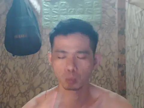 Snapshot of x0x-Philip-x0x chatting on 10/26/25, 05:52 x0x-Philip-x0x online show from 10/26/25, 05:52