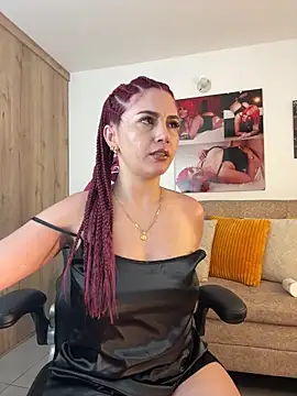 zafiro mo0n online show from 02/21/25, 02:06