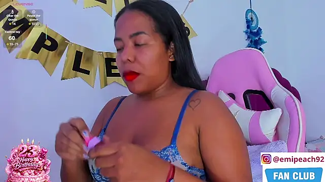 Snapshot of samanthaabloom chatting on 03/26/26, 02:50 samanthaabloom online show from 03/26/26, 02:50