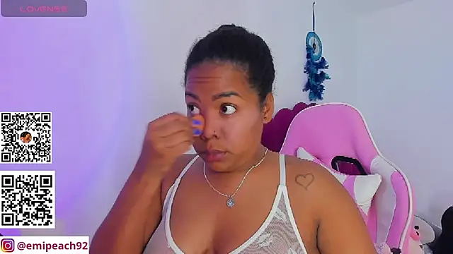 Snapshot of samanthaabloom chatting on 06/09/26, 11:05 samanthaabloom online show from 06/09/26, 11:05