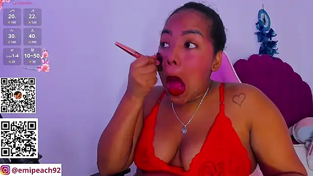 Snapshot of samanthaabloom chatting on 07/15/26, 02:06 samanthaabloom online show from 07/15/26, 02:06