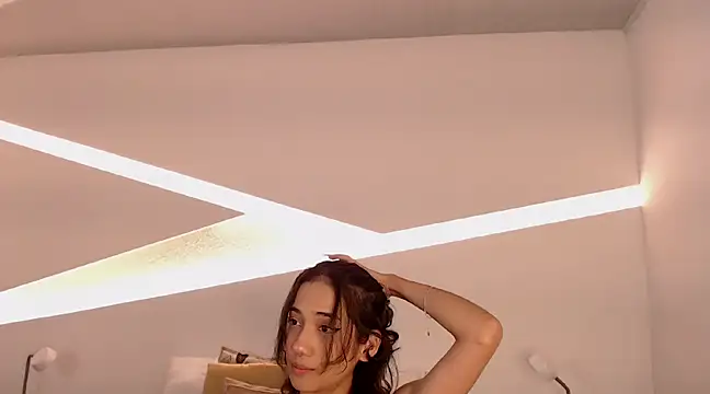 hot little bunny online show from 01/05/25, 10:40