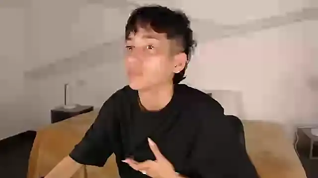 hot little bunny online show from 01/22/25, 08:28