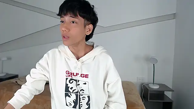 hot little bunny online show from 01/27/25, 12:01