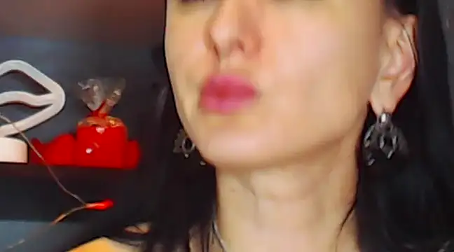 Snapshot of Siaconna chatting on 01/11/25, 10:08 Siaconna online show from 01/11/25, 10:08
