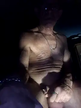 Snapshot of Daza67 chatting on 09/27/25, 04:56 Daza67 online show from 09/27/25, 04:56