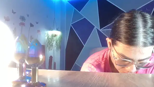 DaMikaela  online show from 09/22/25, 06:43