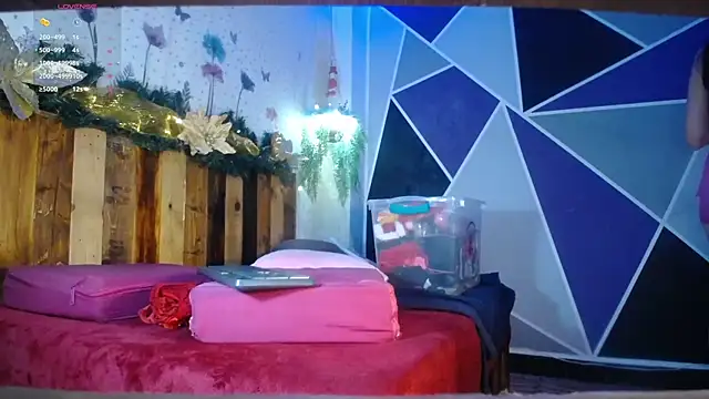 DaMikaela  online show from 12/15/25, 07:07