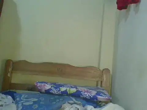 Snapshot of sweet-frida22 chatting on 02/19/25, 08:12 sweet-frida22 online show from 02/19/25, 08:12