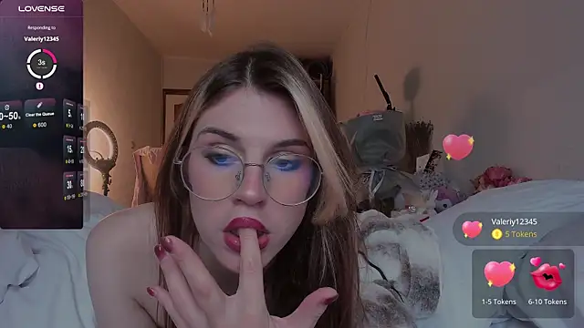 Snapshot of _eva__pleasure_ chatting on 02/16/26, 07:15 eva pleasure online show from 02/16/26, 07:15