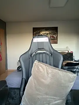 BunnyDiamond1 online show from 11/05/25, 03:12