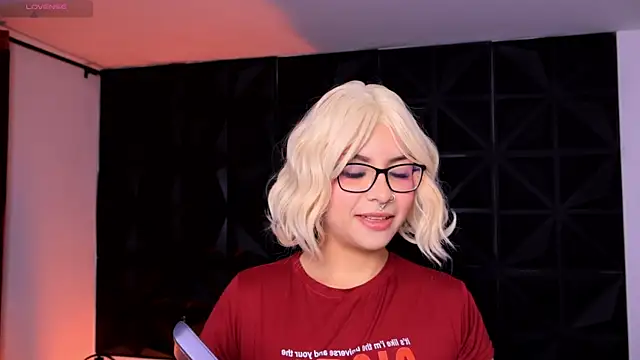 Misselektra   online show from 01/06/25, 03:42